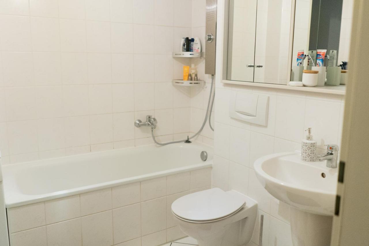 Traber 1 Sz Balkon Parkplatz & Sehr Ruhig Leipzig